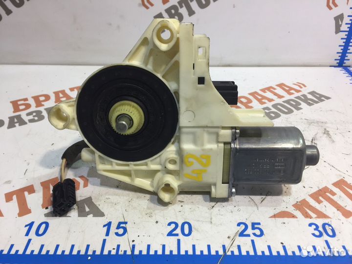 Рено Моторчик стеклоподъемника передний левый Лев