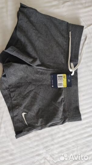 Шорты женские спортивные nike