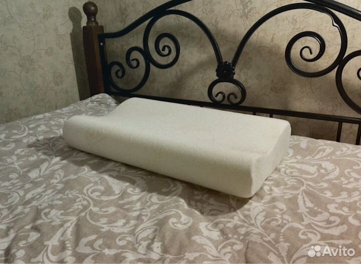 Подушка ортопедическая с эффектом памяти