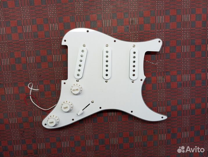 Пикгард для стратокастера