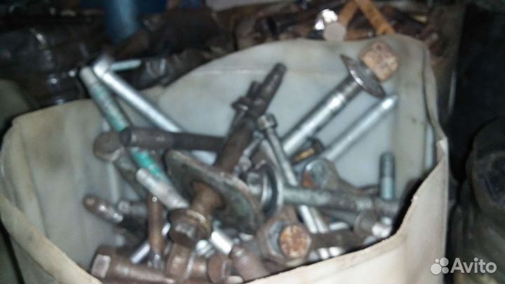 Болты саморезы для авто