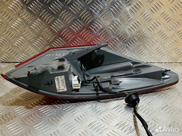 Фонарь задний наружный левый Honda Civic FK (9 gen