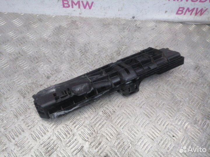 Кронштейн радиатора левый Bmw X1 E84 N20B20