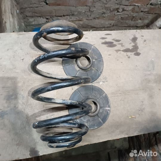 Пружина задняя Зафира А