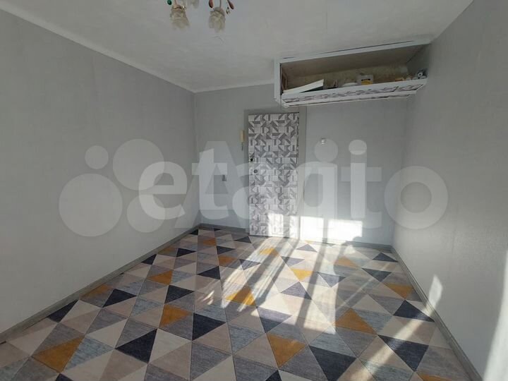 Комната 12,5 м² в 1-к., 1/5 эт.