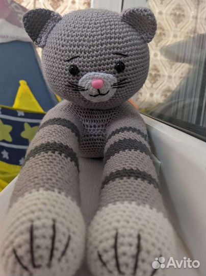 Вязаный кот