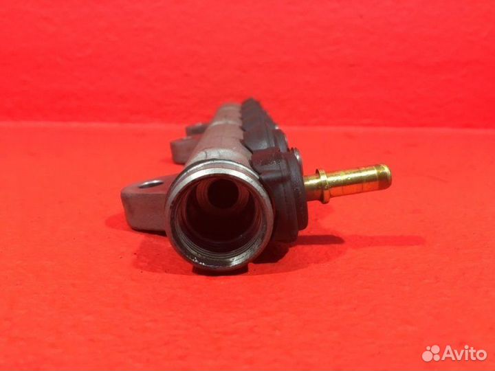 Топливная рампа Nissan X-Trail T31 M9R 2010