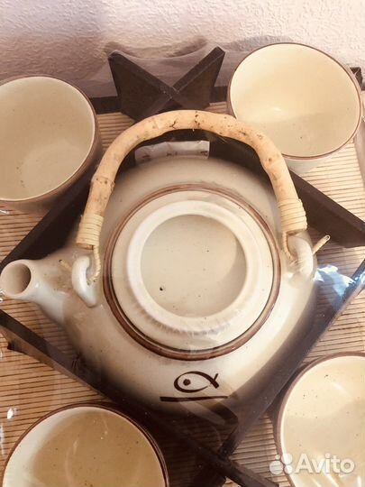 Сервиз чайный Чайник и чашки