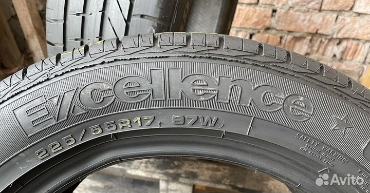 Goodyear Excellence 225/55 R17