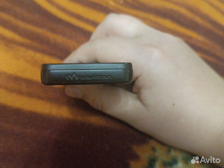 Sony Ericsson W302