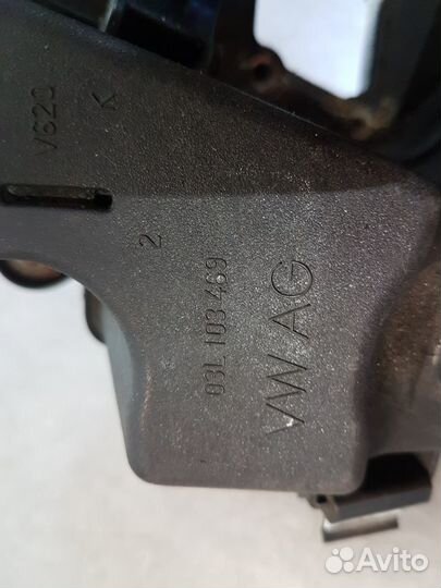 Клапанная крышка двигателя VAG 2.0 TDI 03L103469