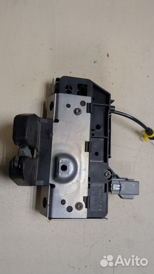 Замок багажника Volvo XC90