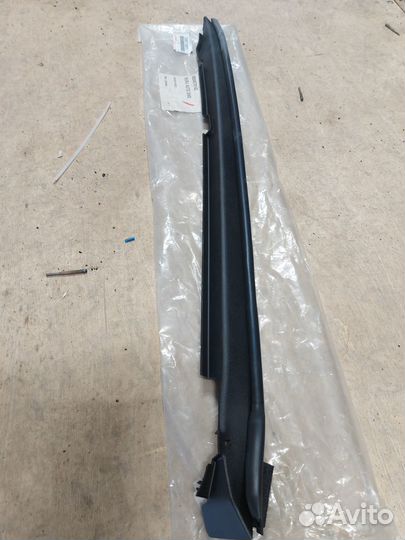 Уплотнитель крыла Lexus Is 2005-2012 5380753011