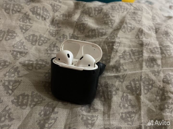 Airpods 1