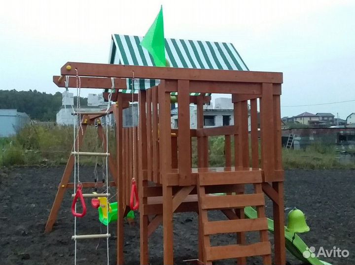 Детский уличный спортивный комплекс