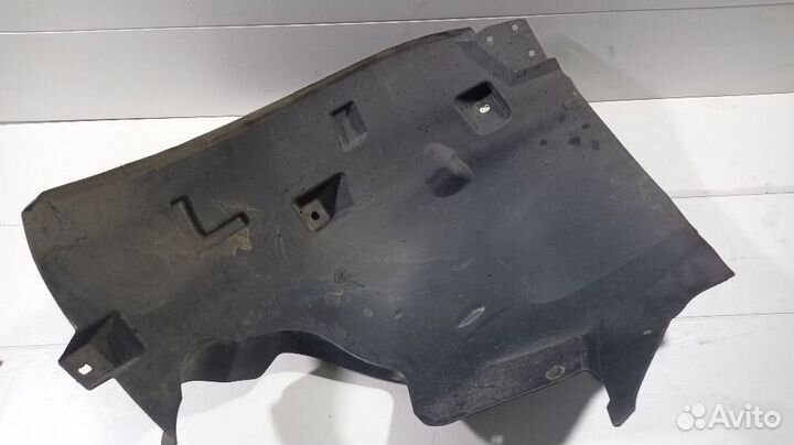 Подкрылок передний левый зад часть A1668841122