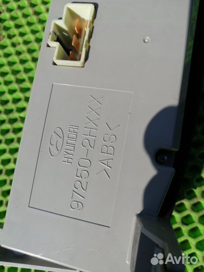 Блок управления печкой Hyundai Elantra HD G4FC