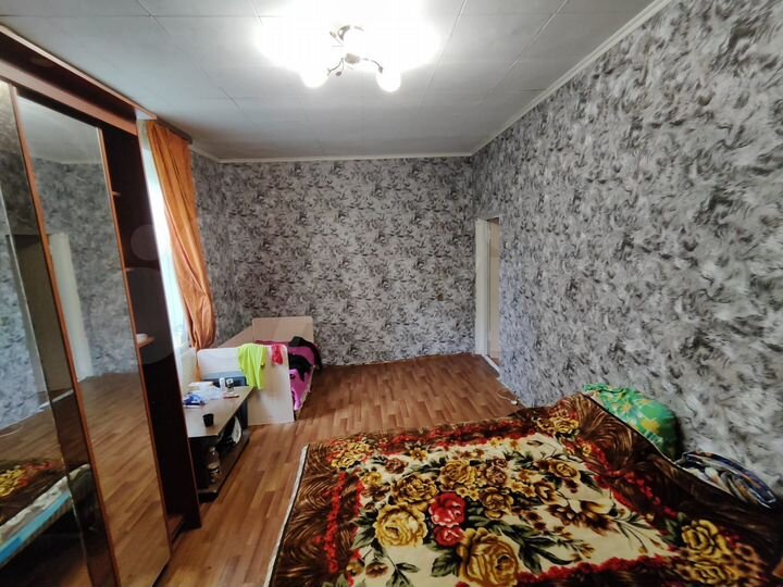 Комната 19 м² в 2-к., 1/3 эт.