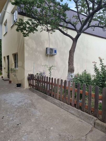 Дом 210 м² на участке 7 сот.