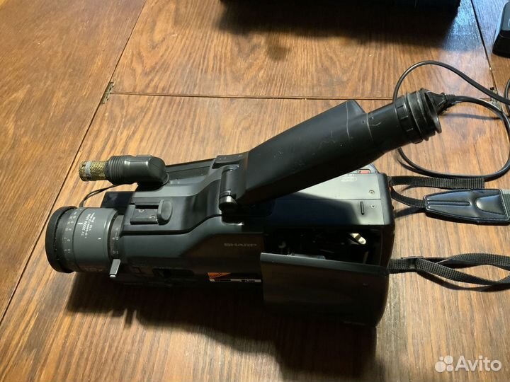Видеокамера sharp