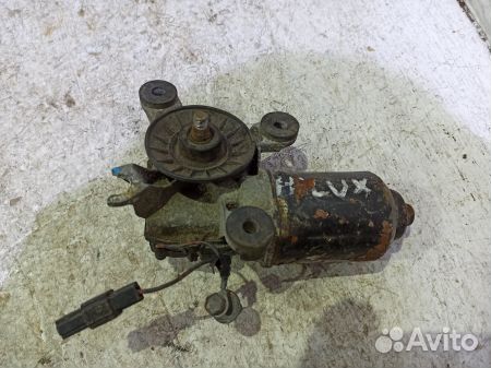 Моторчик стеклоочистителя передний 8511089142