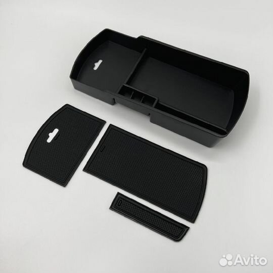 Органайзер в подлокотник Honda Accord 10 с19 S1848