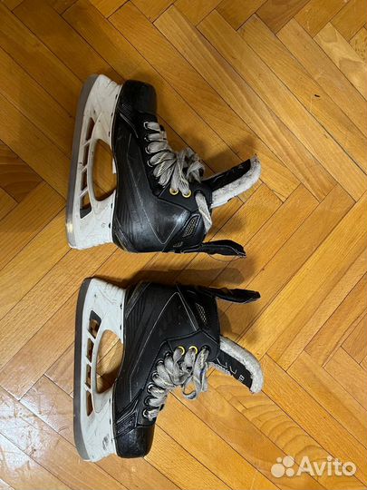 Хоккейные коньки bauer