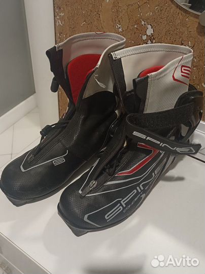 Лыжные ботинки spine concept skate nnn