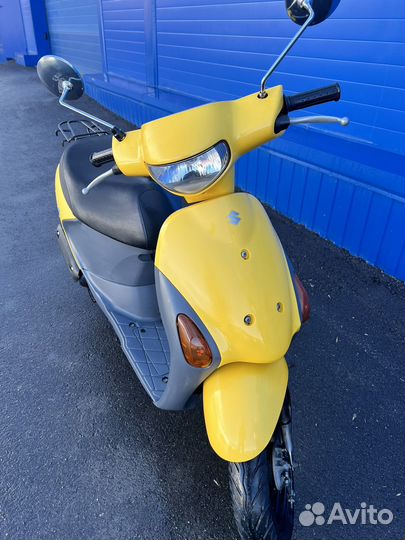 Скутер Suzuki lets4