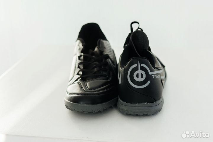 Бутсы мужские Nike Legend 9 AcademyTF