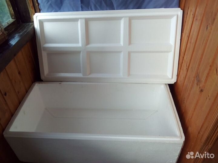 Термоконтейнер из пенопласта