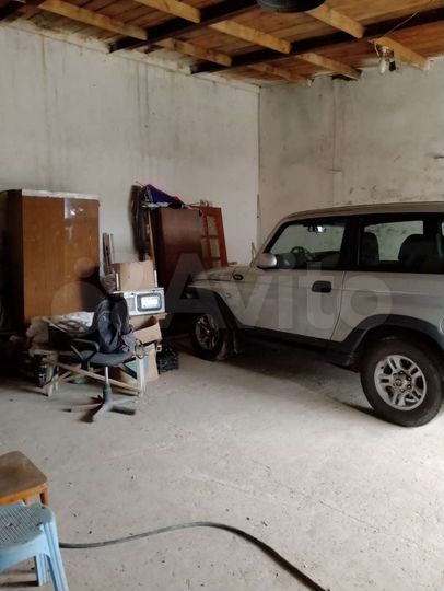 Гараж, > 30 м²