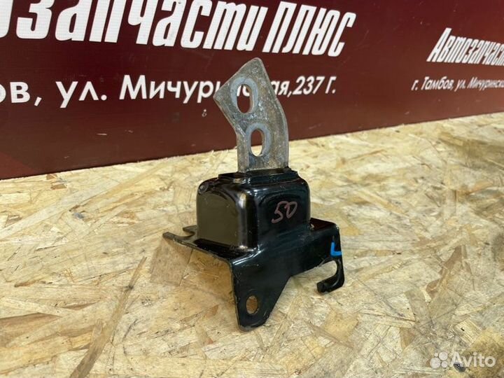 Опора двигателя левая LADA X-Ray