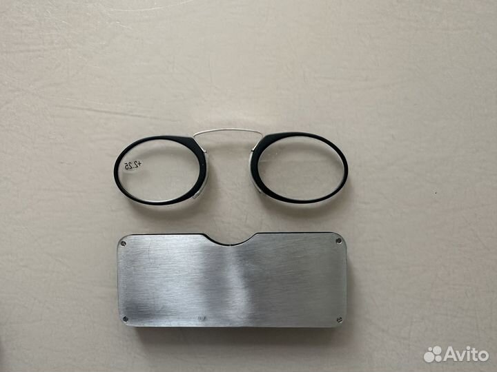 Пенсне для чтения с диоптриями мужские с футляром