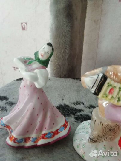 Фарфоровые статуэтки 