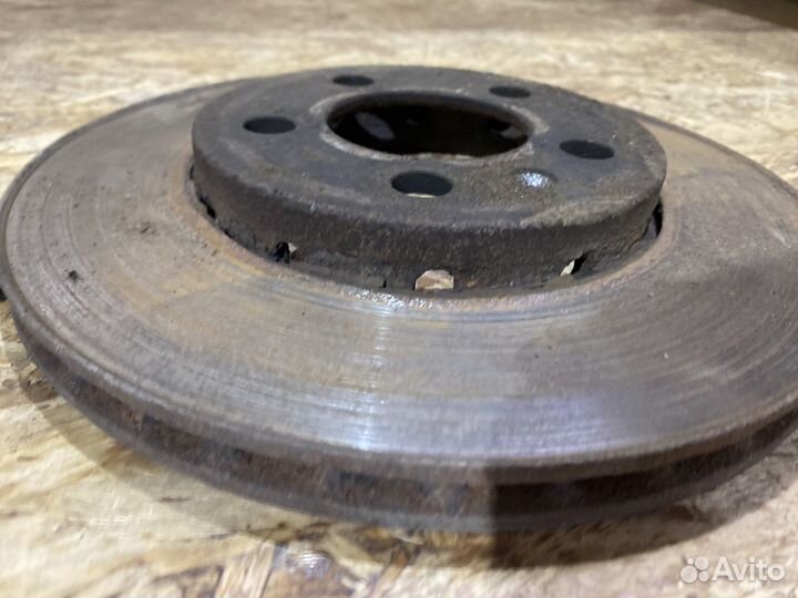 Диск тормозной передний Skoda Fabia 2 00-21