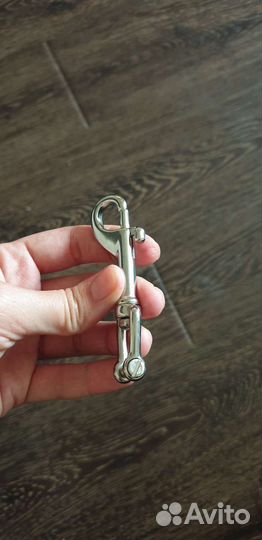 Карабин с вертлюгом на винте 85 мм