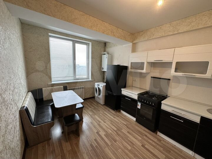 1-к. квартира, 52 м², 4/10 эт.