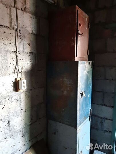 Сейф металлический