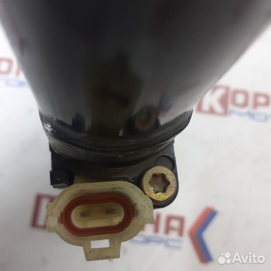 Моторчик стеклоподьемника передний левый (82470-2E