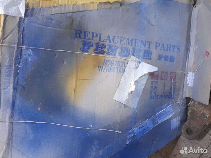 Крыло мерседес спринтер левое