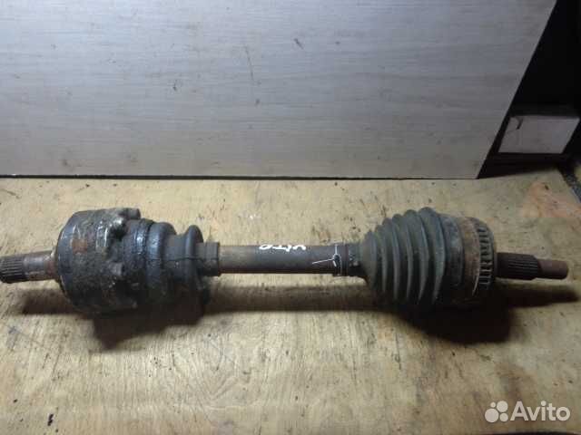 Полуось передняя L Mercedes Vito (Viano) W638