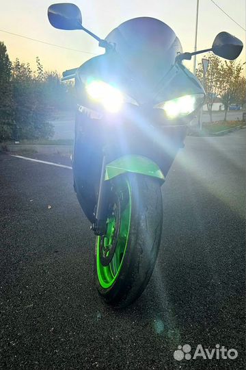 Yamaha R6