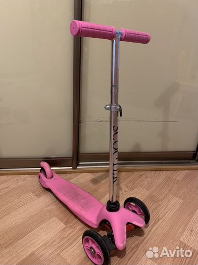 Самокат трехколесный scooter