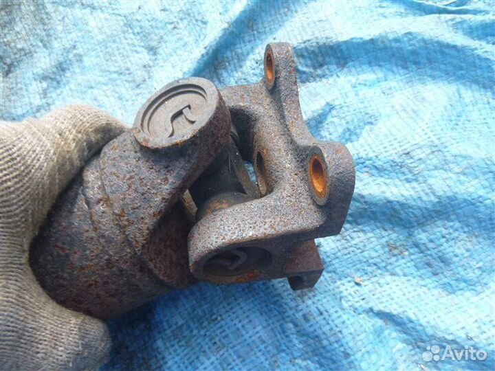 Карданный вал задний Ford Lincoln Navigator 5.4