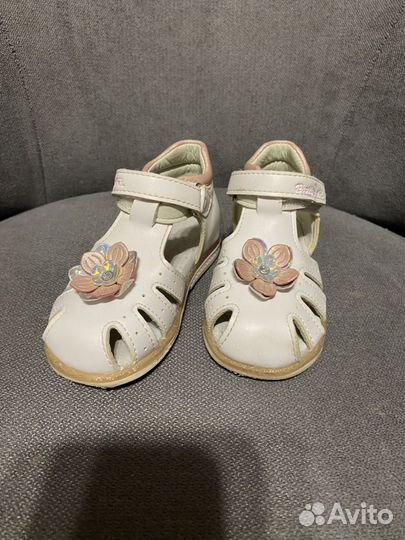 Сандалии для девочки 22 размер