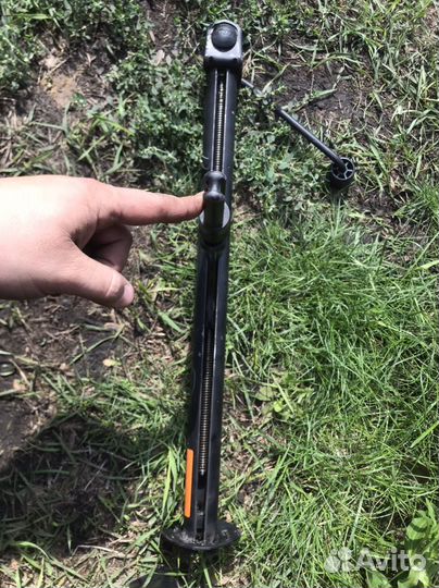 Домкрат оригинальный Mercedes w210 w202