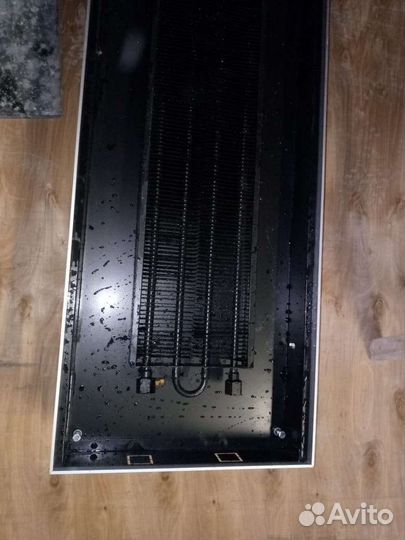 Напольный водяной конвектор