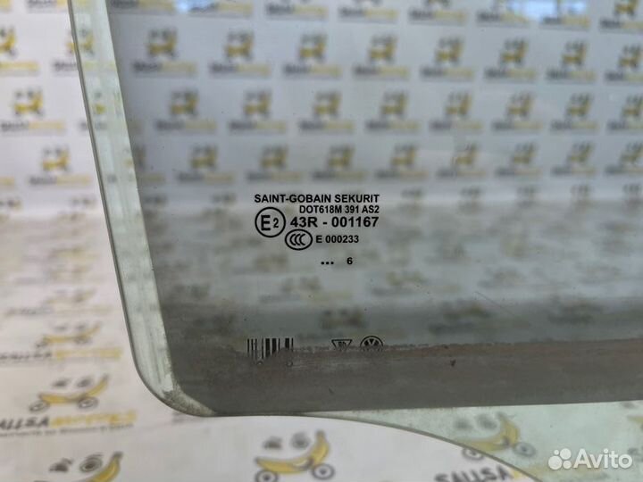 Стекло двери заднее правое Volkswagen Touareg 7L6