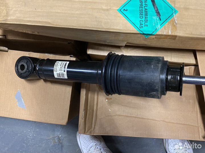 Амортизатор задний Range Rover Sport